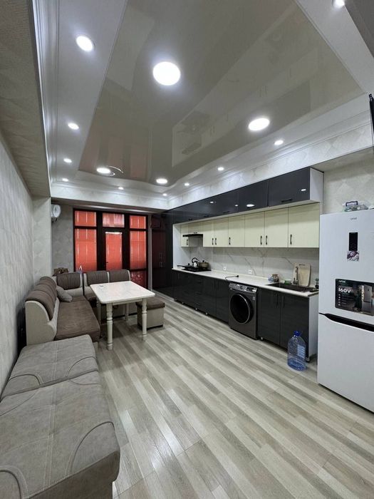 Яккасарой  Касмановитлар метро якинда ижарага квартира бор