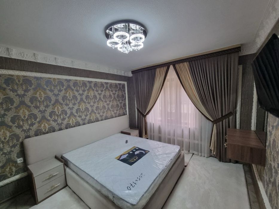 Продается 2 ком. Квартира площадью 75 кв.м. По ул. Буюк Ипак Йули