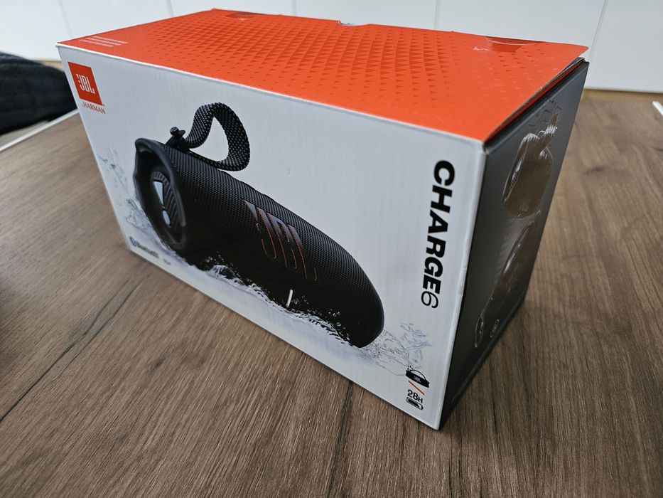Преносима колонка JBL Charge 6