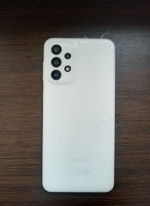 iPhone SE-Samssung A23