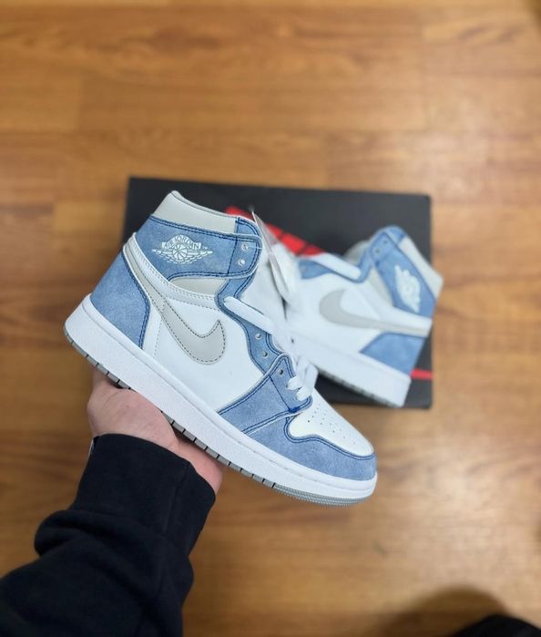 Jordan 1 High culoarea albastru