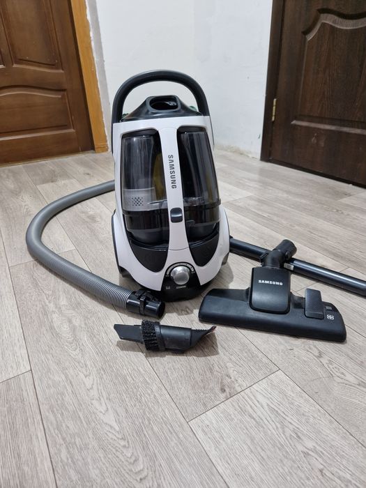 Продам пылесос мощность 2200w