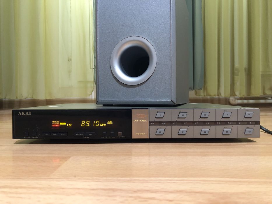 Amplificator Sherwood , Jvc , tuner Akai , combina Philips