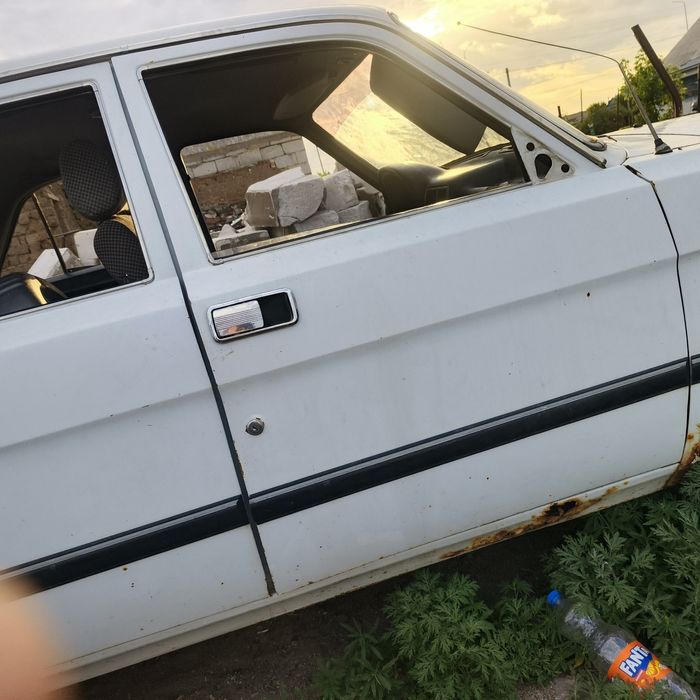 Волга срочно по запчастям