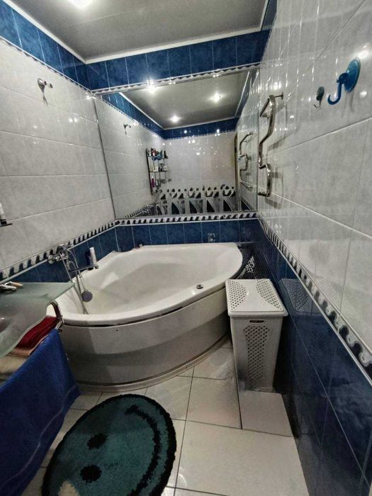 Тузель-1 квартал 4/3/5 удвоенный зал 92 кв.м. среднее состояние (М)=