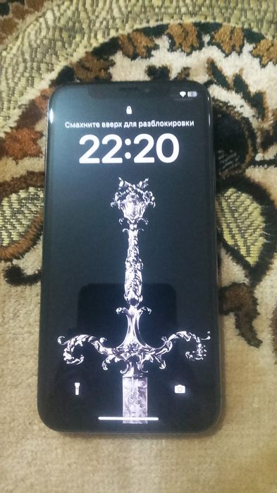 Продам iPhone  x