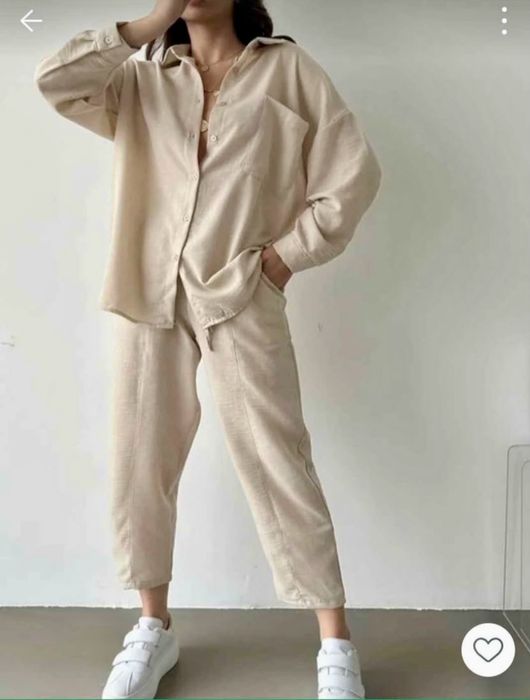 Costum lejer de vara