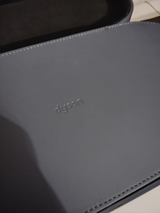 Продам фен Dyson