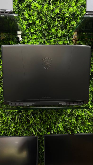 Msi Catana 17 GF 76