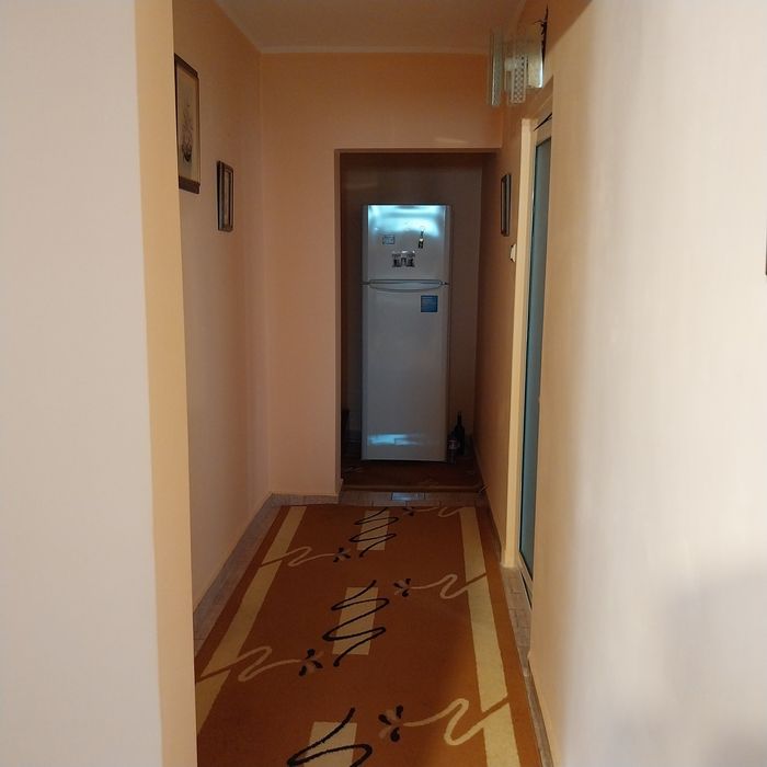 Apartament 4 camere transformat în 3 camere