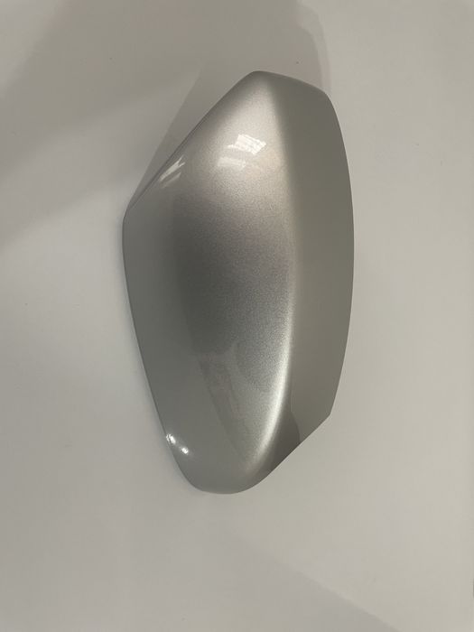 продается зеркало от Lada X Ray