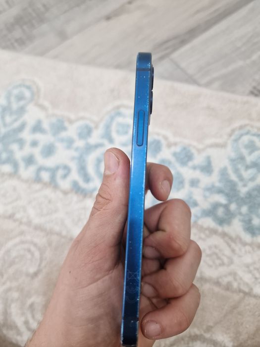 Iphone 12 64гб..