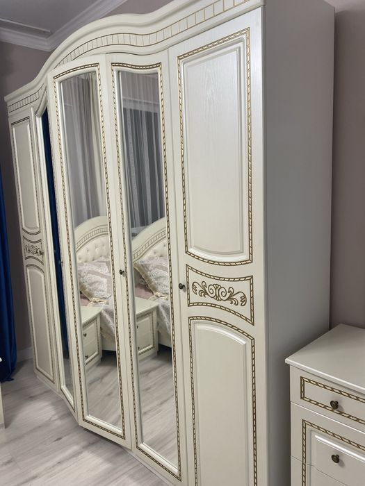 Спальный гарнитур