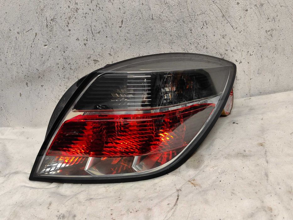 Оригинален стоп Опел Астра  Opel Astra H GTC