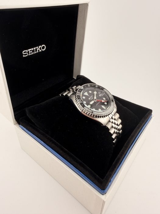 Ceas Seiko 5 Sports Black Grape GMT SKX SSK001K1 NOU
