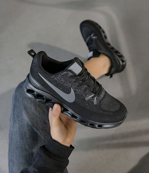 Adidași bărbați Nike