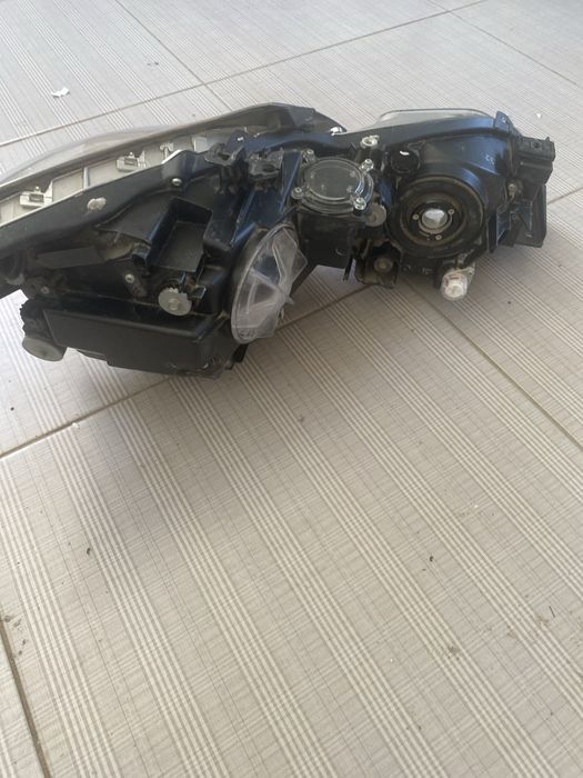 Продам фару от LEXUS GS300