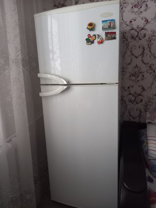 Холодильник марки дэу в хорошем состоянии