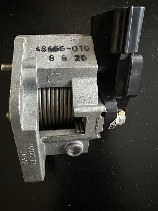 Датчик положения педали газа.