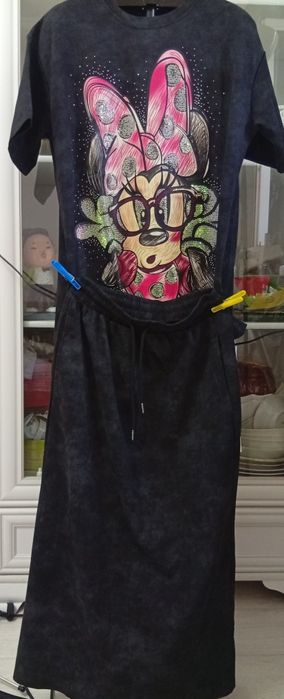 Продажа разных трендовых вещей -костюмы спортивные  оверсайз, футболки