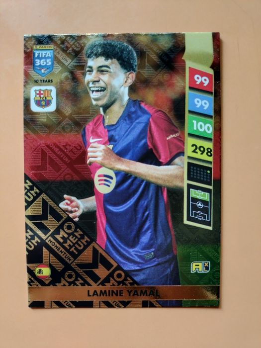 Lamine Yamal Momentum Card – FIFA 365 2025 – Stare excelentă