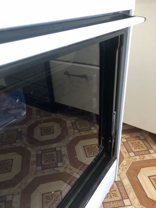 Продается плита электрическая.