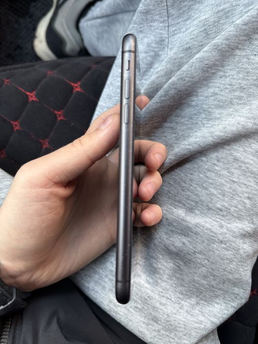 Iphone 11 128гб/75% идеал
