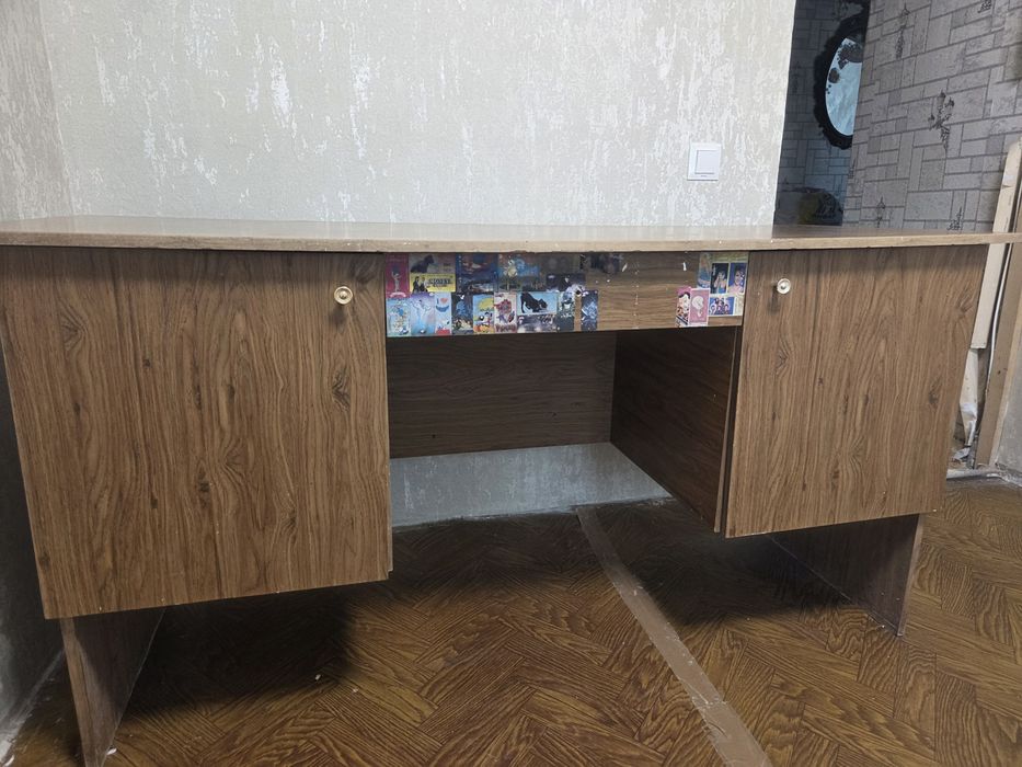 Рабочий письменный  стол