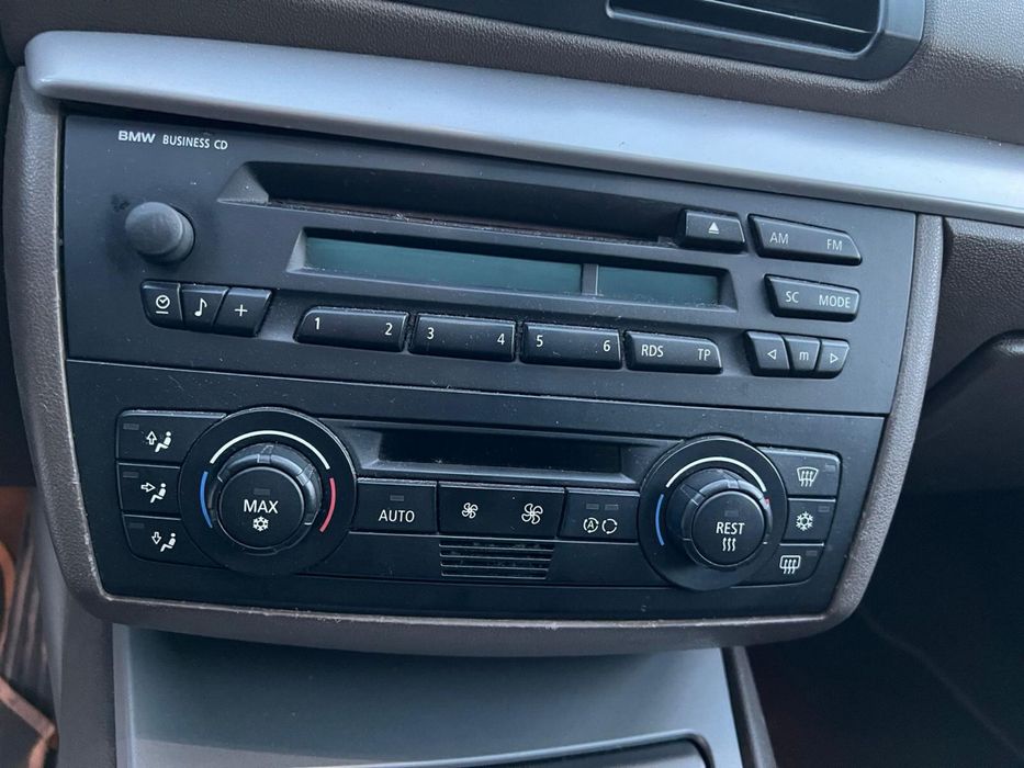 Vând BMW 118D m47 (distribuție în fața) 122cp 275000km 2800€