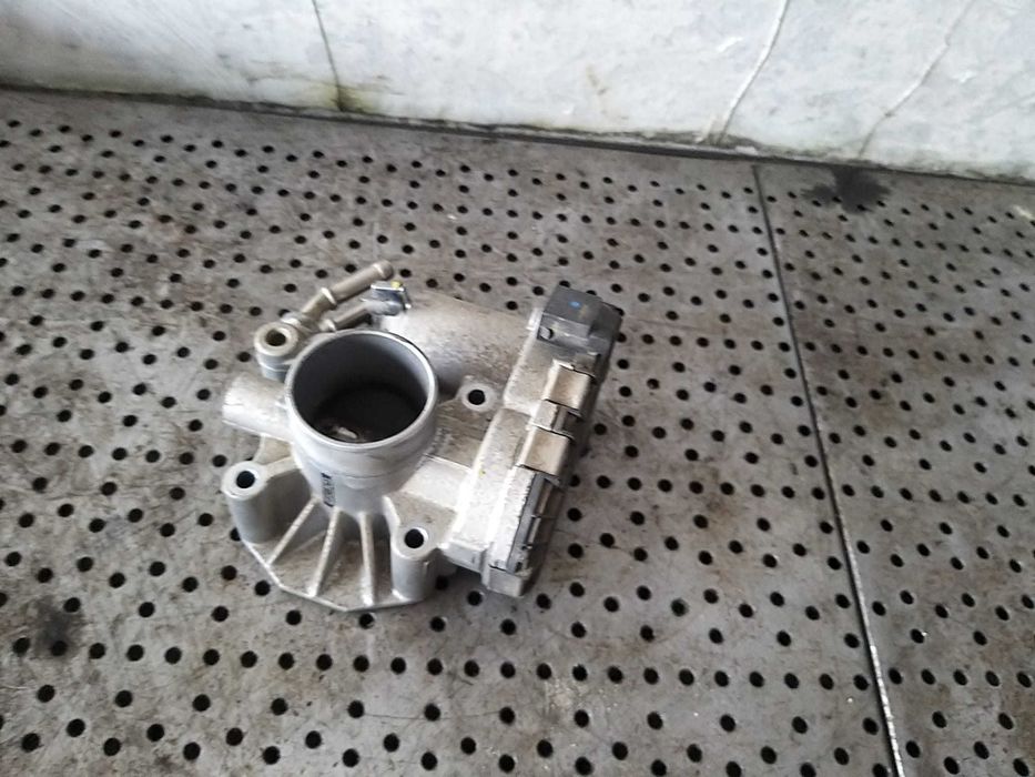 Clapeta acceleratie 1.0 b toyota yaris 2013 220300q020 0280750481