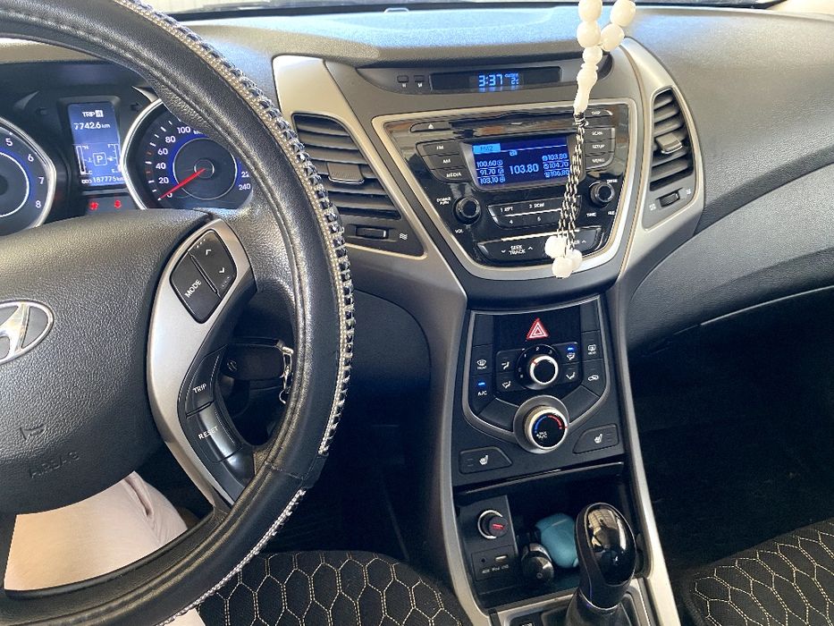 Продам Hyundai Elantra