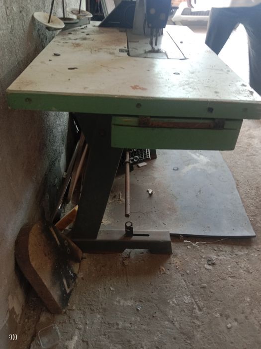 Продается швейная машина