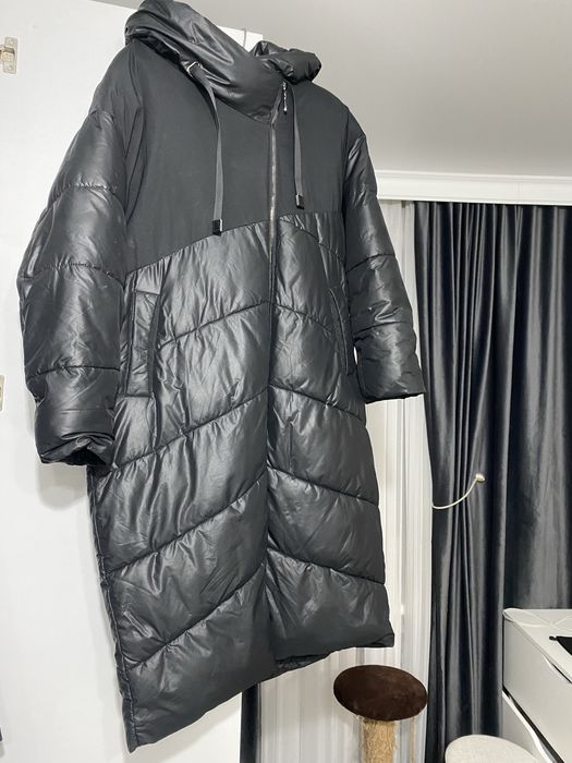 Пуховик женский с капюшоном