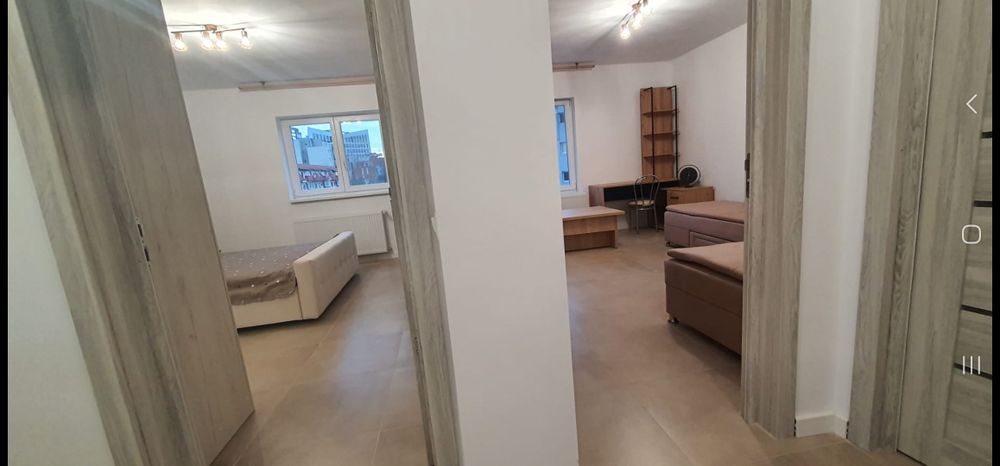 Inchiriez apartament