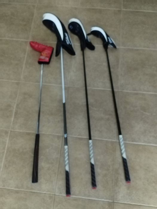 Чанта за голф, стикове и лазер