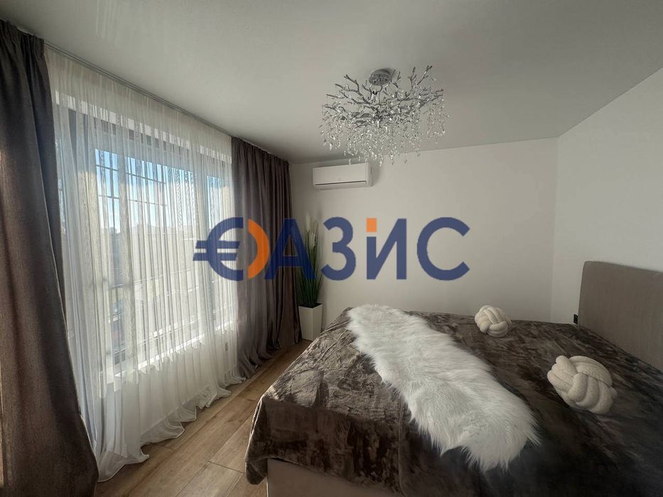 Продава се Двустаен апартамент в к.к. Слънчев бряг - 65 кв.м за 667 €/кв.м - Снимка #4