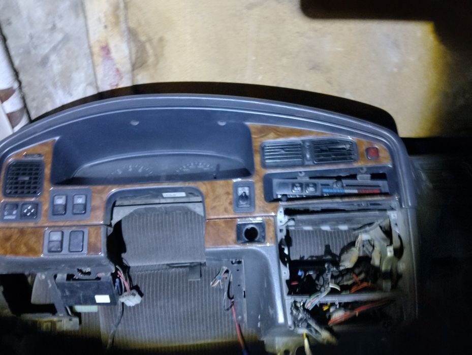 По болтам, Субару Легаси 1992