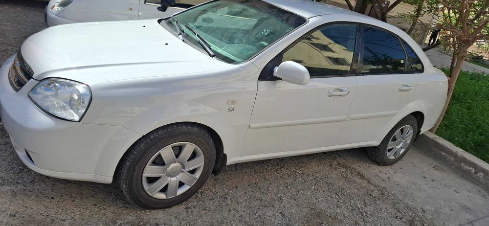 ласетти 2012 сотилади