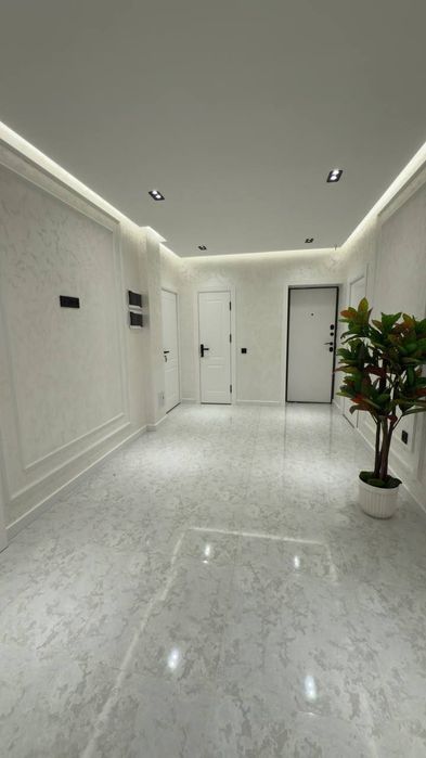 ПРОДАЁТСЯ офис 80 м² на Нукусской — 1 линия, 3 комнаты