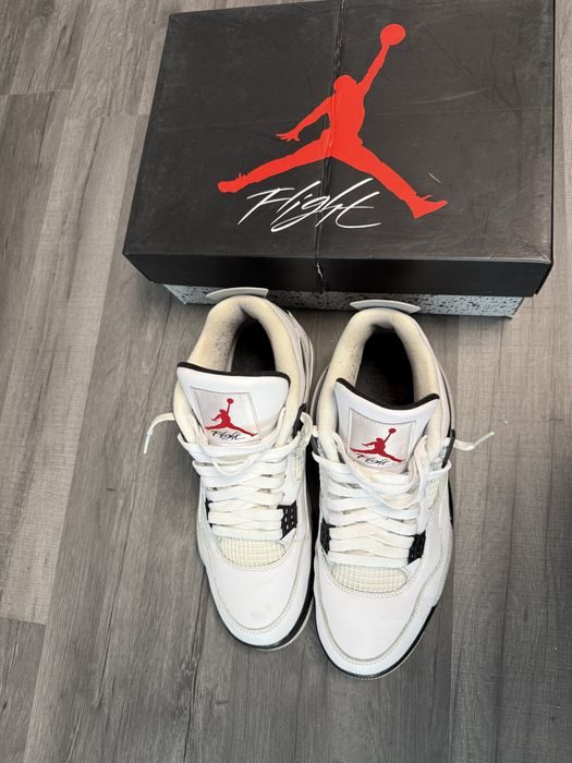 Vand adidasi nike jordan 4 white cement