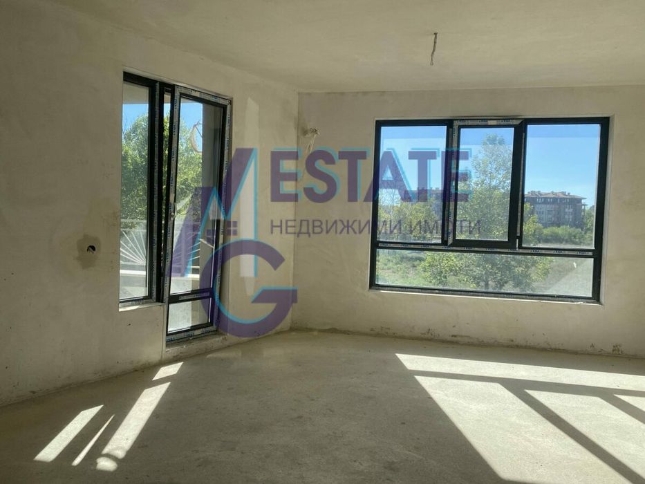 Продава се Едностаен апартамент в Царево - 47 кв.м за 1505 €/кв.м - Снимка #2