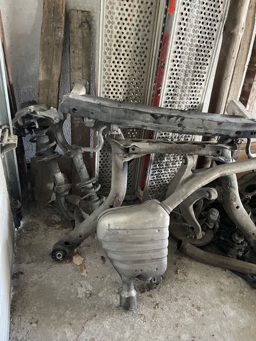 Хидравлична рейка за ауди а5 имам и други части за ауди а5 купе