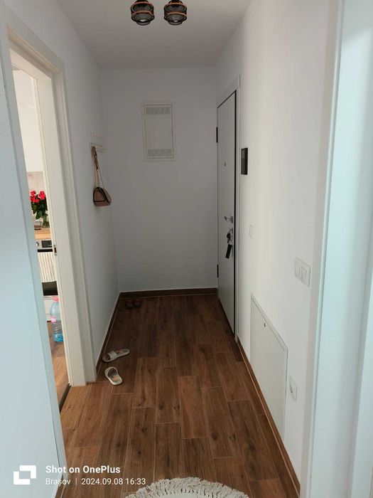 Închiriez garsonieră