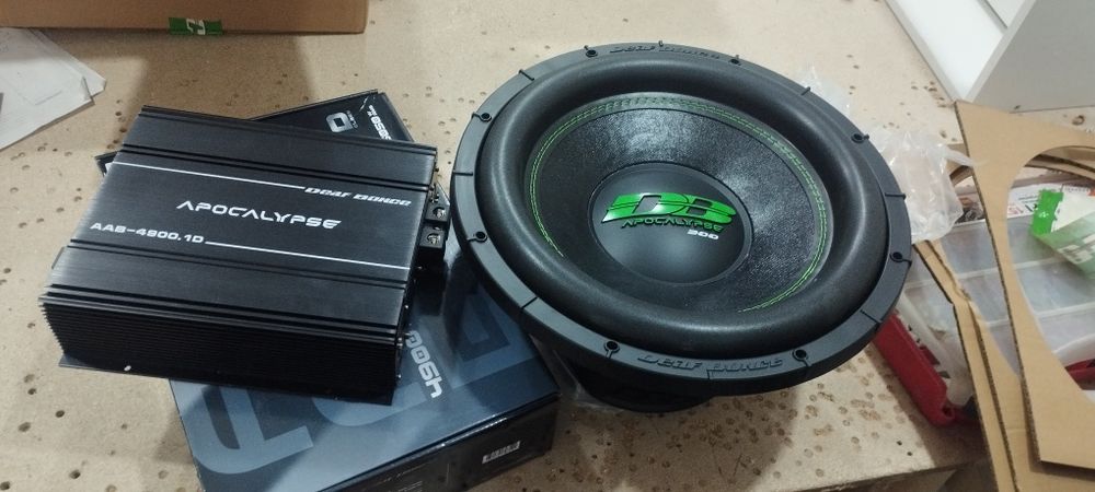 Продам Сабвуфер Apocalypse 305