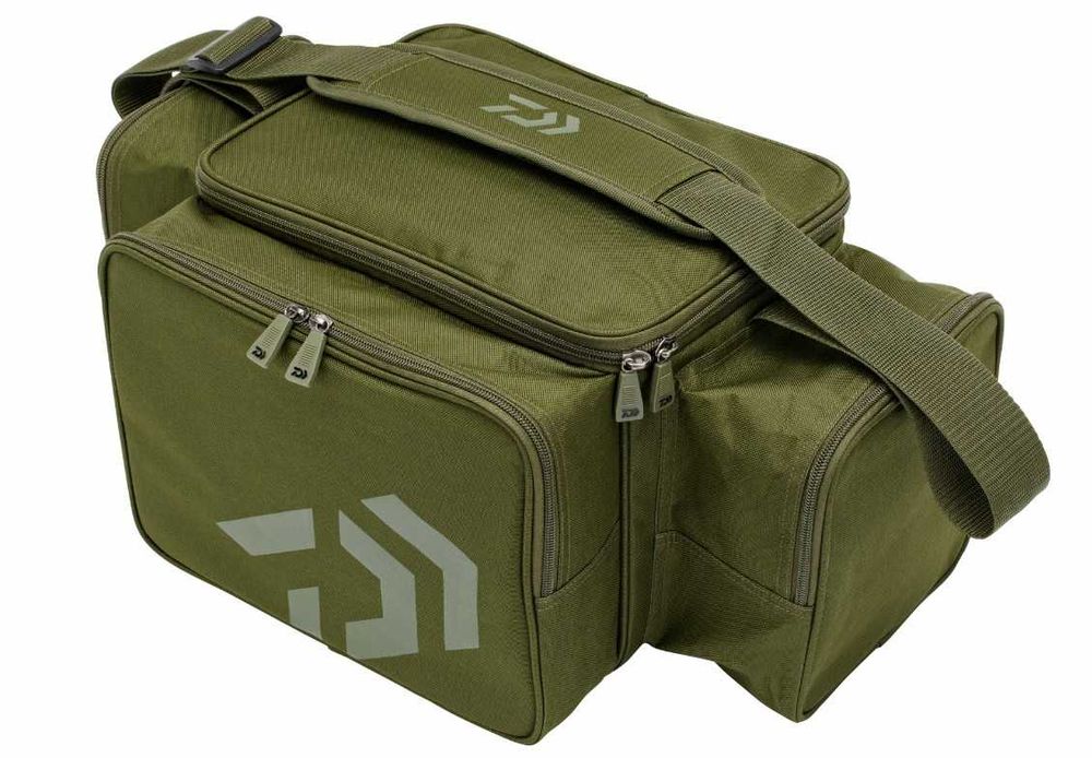 Сак Daiwa Black Widow