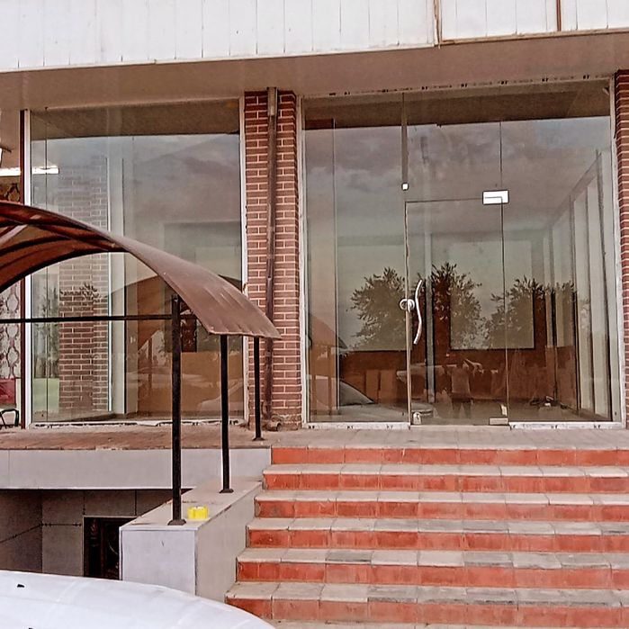 Продаетс магазин с подвалом.