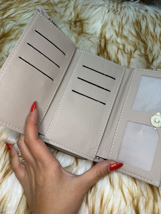 Portofel Guess de dama