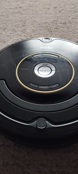 Vând aspirator robot iRobot Roomba 650