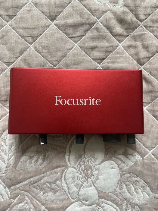 Звуковая карта Focusrite 2i2 3gen