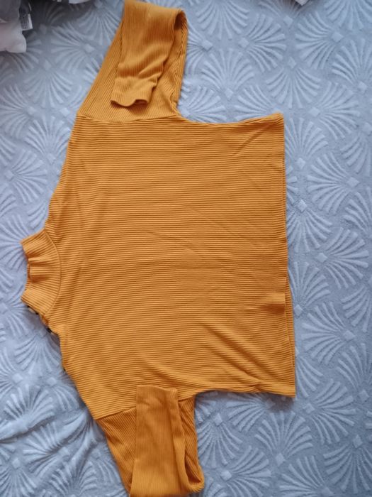 Блузи  S размер HM, TERRANOVA